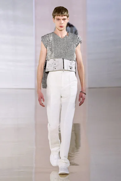 Look 33